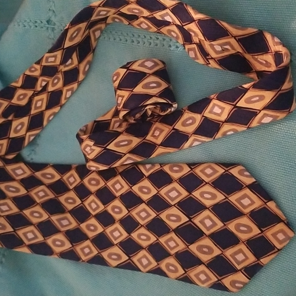 Tie Bundle - Picture 8 of 10